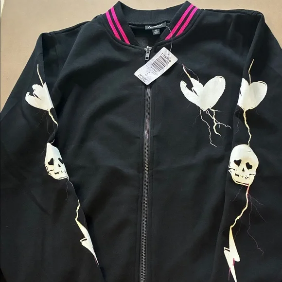 Lovesick by Torrid Black Bomber Jacket with Skull and Heart Accents - Picture 6 of 12